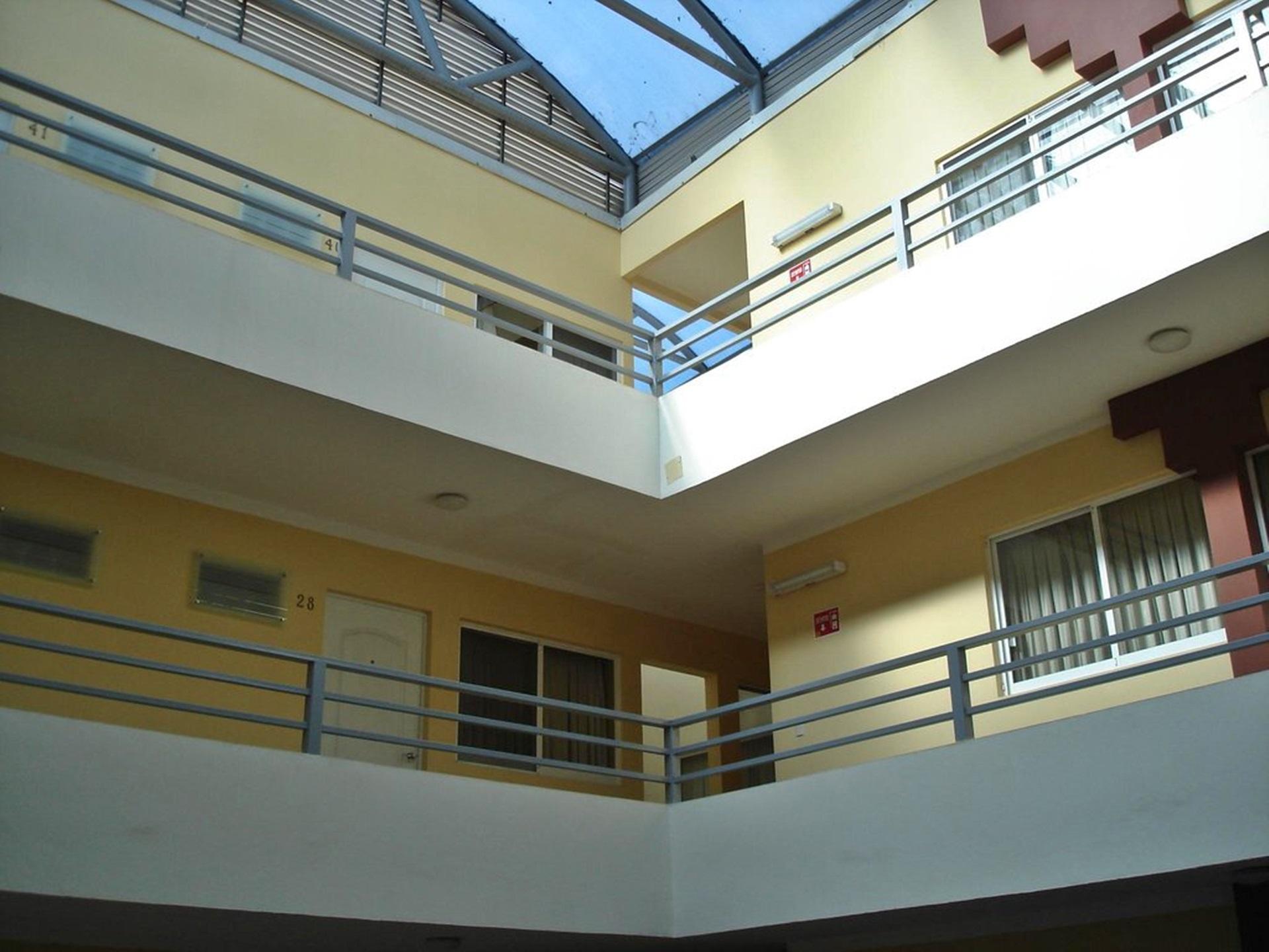 Hotel Castilla Y Leon Guadalajara Bagian luar foto